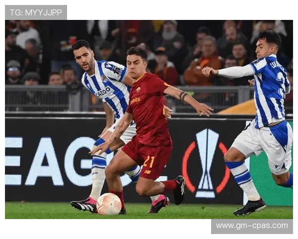 本泽马 vs 伊布:进攻效率与战术角色差异