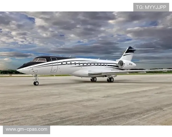 小威退役后晒出的日常：凌晨四点陪娃练琴，顺手给自己订了架私人飞机