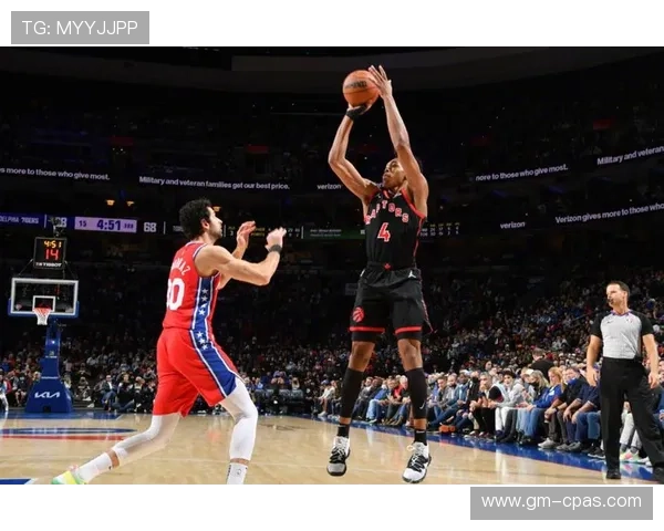 斯科蒂·巴恩斯高效无球跑动提升三分命中率明显超越队友